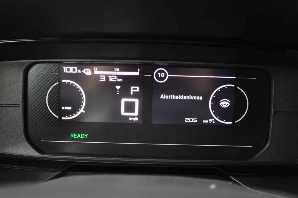 50kWh 136 PK |  Automatische A/C |  Comfort bestuurdersstoel |  Pakket Visibility, Licht en regen sensoren
