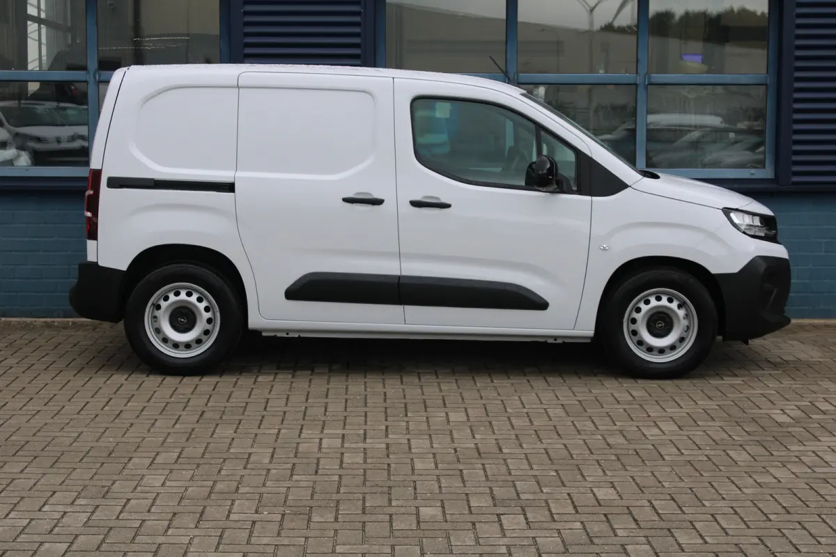 50kWh 136 PK |  Automatische A/C |  Comfort bestuurdersstoel |  Pakket Visibility, Licht en regen sensoren