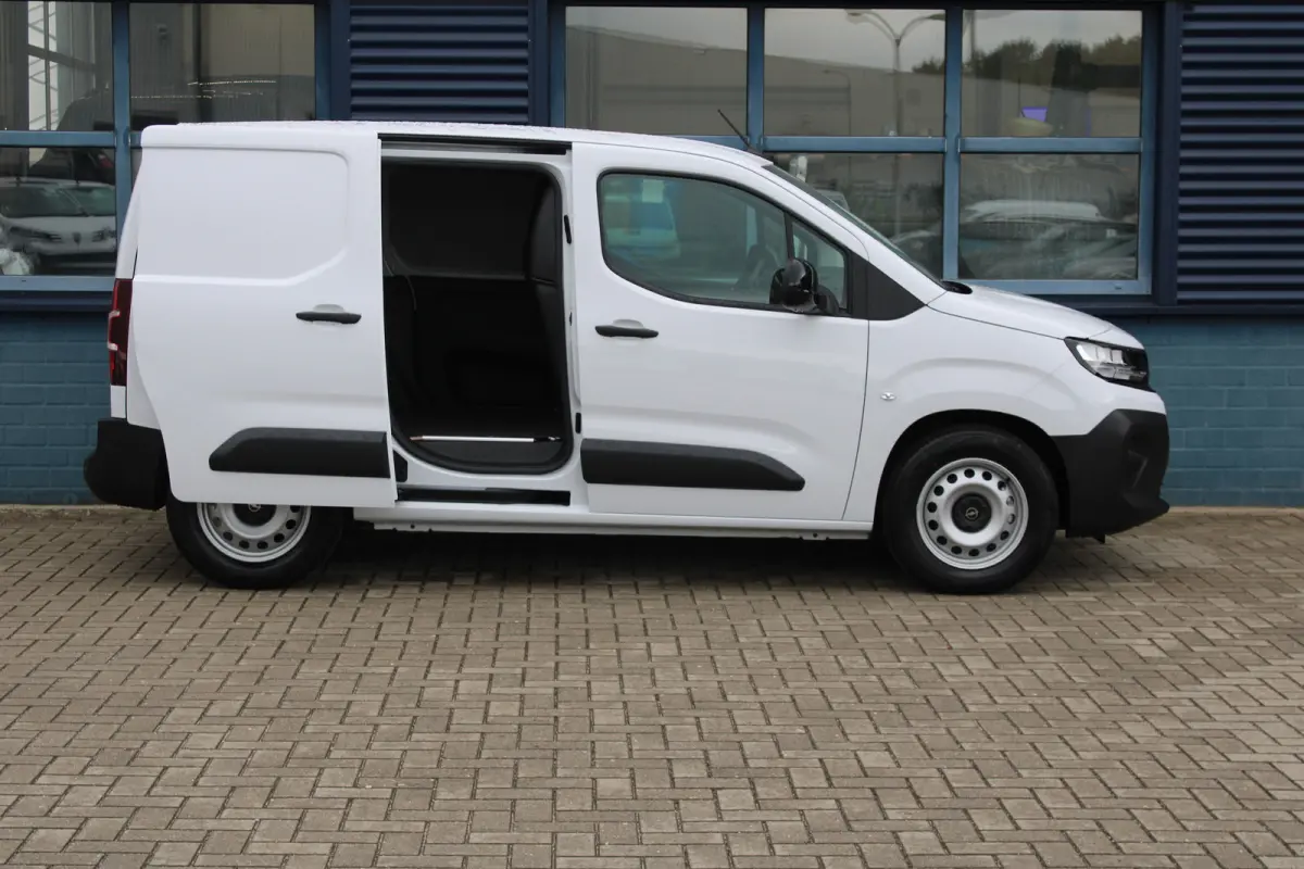 50kWh 136 PK |  Automatische A/C |  Comfort bestuurdersstoel |  Pakket Visibility, Licht en regen sensoren