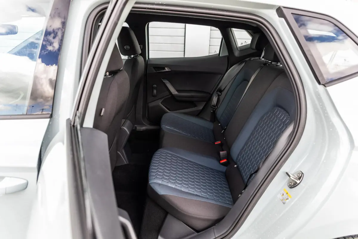 1.0 EcoTSI 95pk Style | Cruise Control | Parkeersensoren