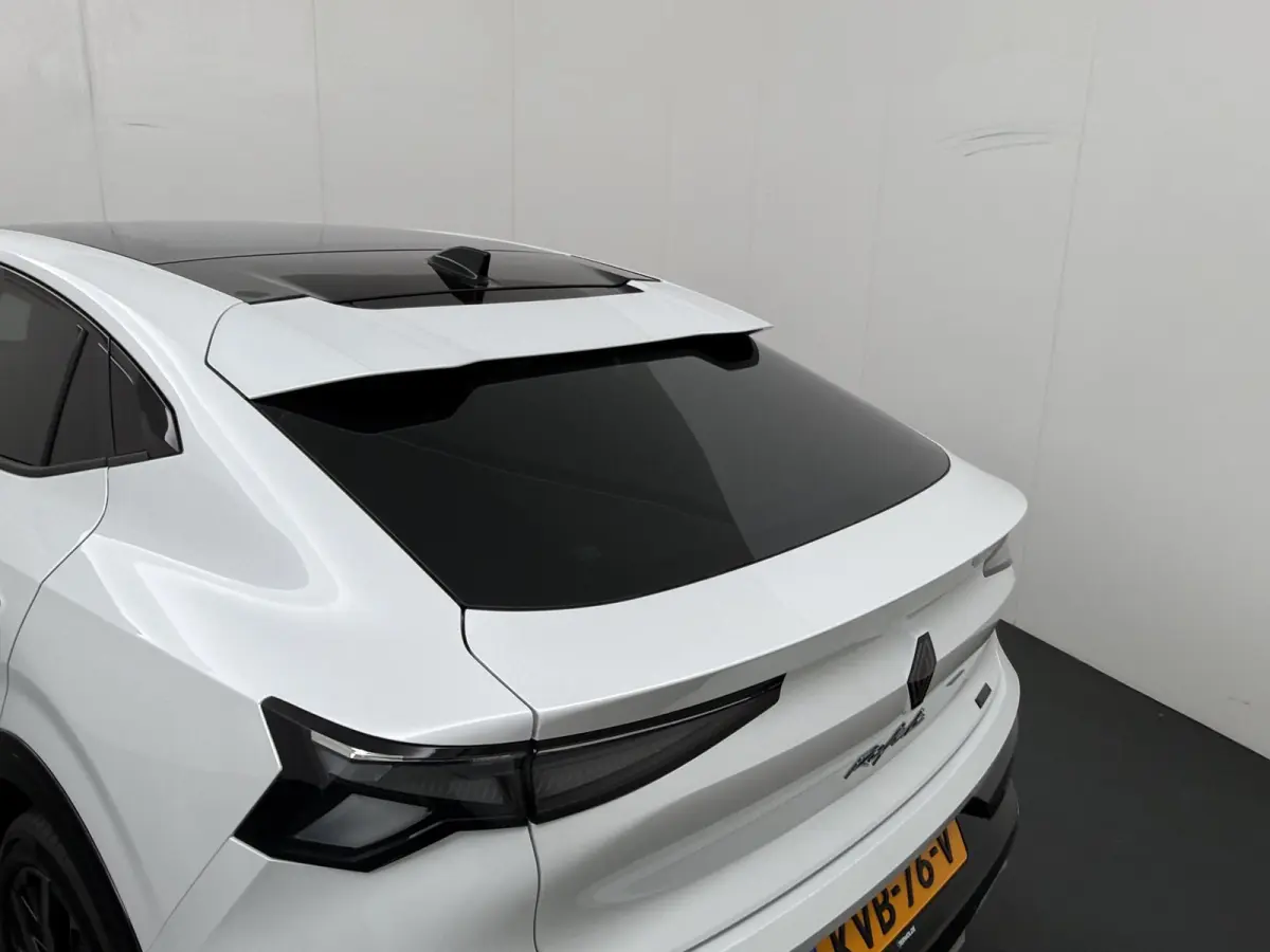 esprit Alpine full hybrid E-Tech 200 | Private Lease vanaf €797! | Pack Élysée | pack light & sound | pack privilège |