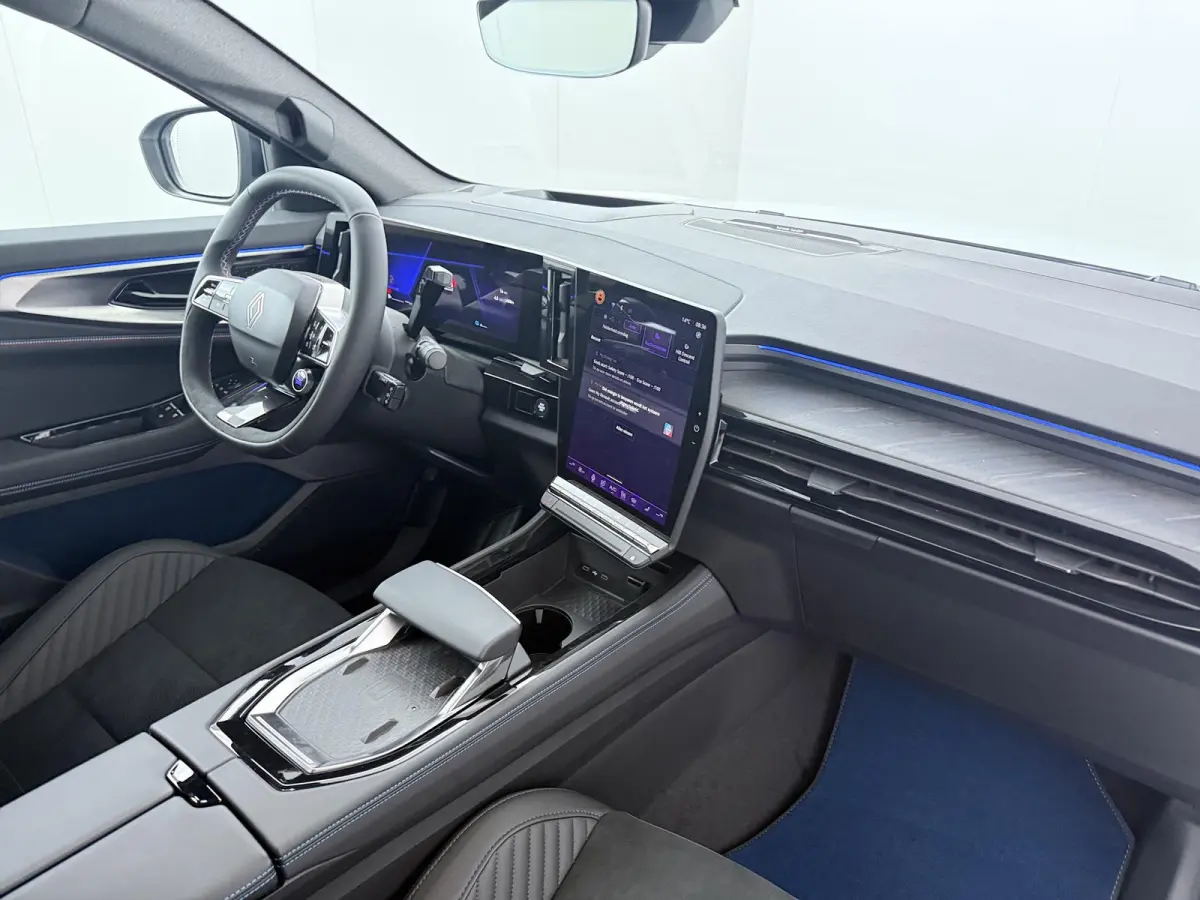 esprit Alpine full hybrid E-Tech 200 | Private Lease vanaf €797! | Pack Élysée | pack light & sound | pack privilège |