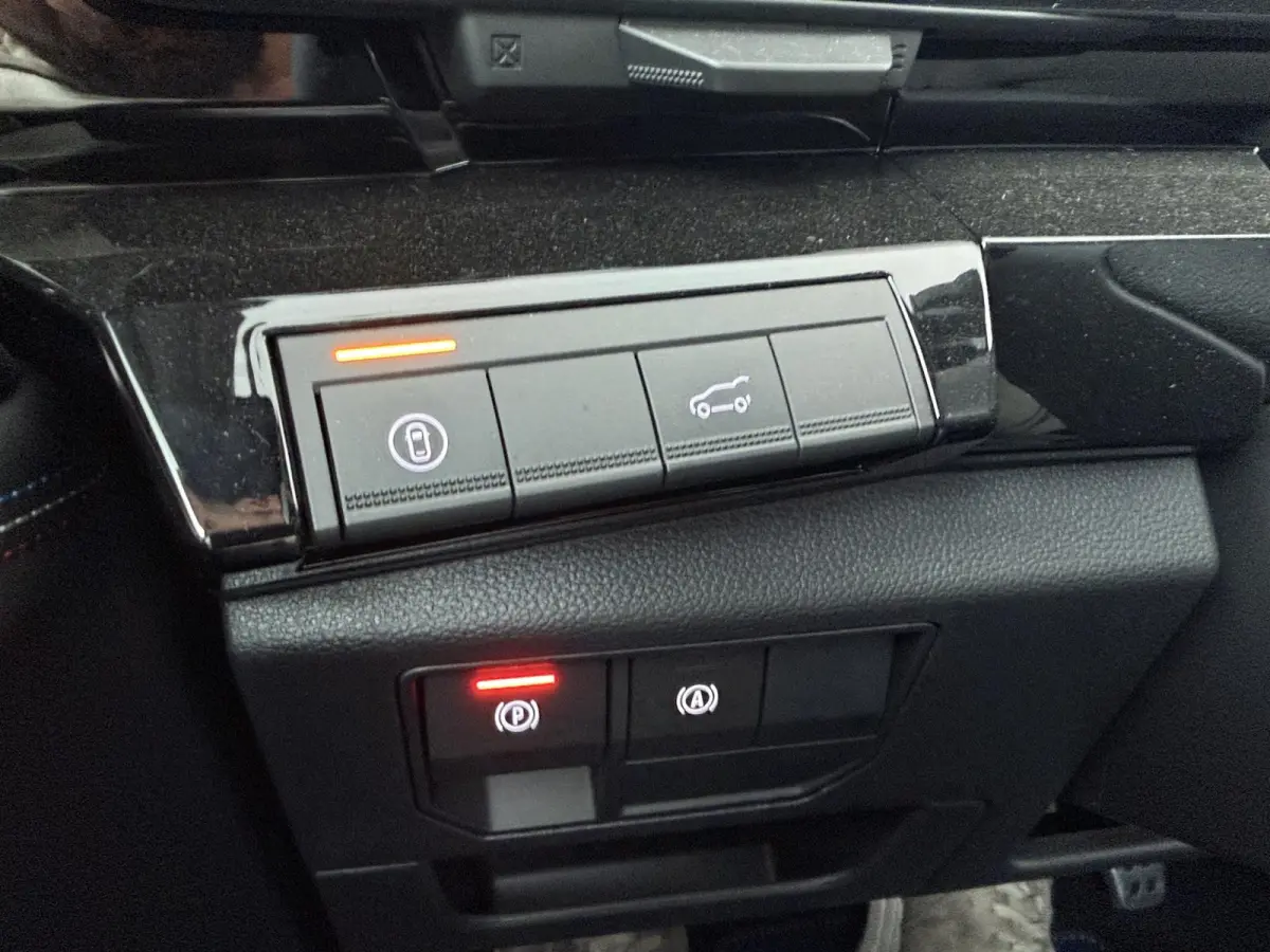 esprit Alpine full hybrid E-Tech 200 | Private Lease vanaf €797! | Pack Élysée | pack light & sound | pack privilège |