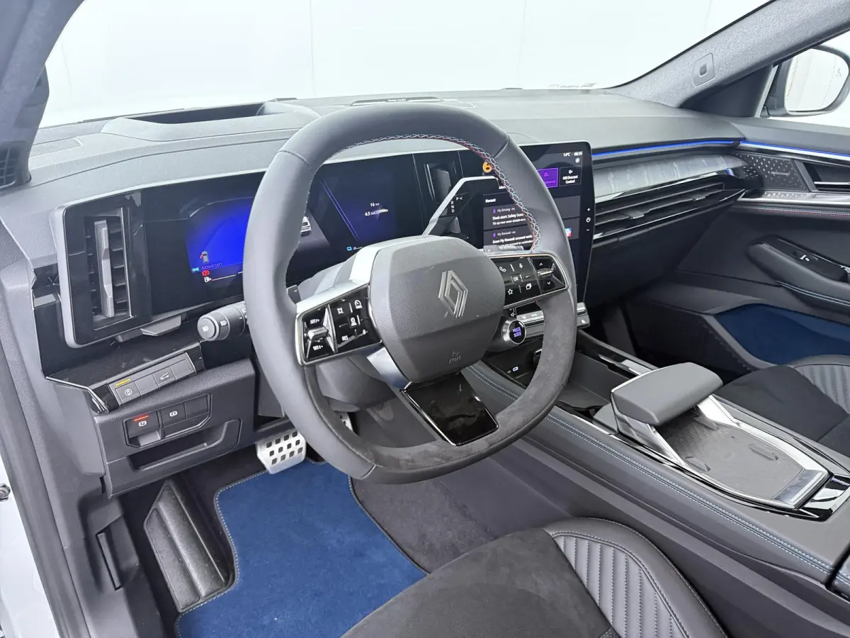esprit Alpine full hybrid E-Tech 200 | Private Lease vanaf €797! | Pack Élysée | pack light & sound | pack privilège |