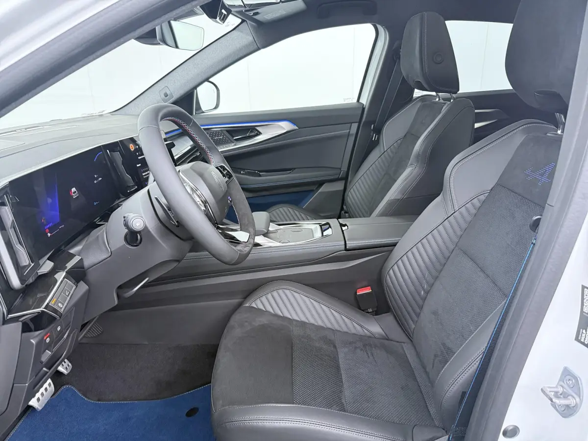 esprit Alpine full hybrid E-Tech 200 | Private Lease vanaf €797! | Pack Élysée | pack light & sound | pack privilège |