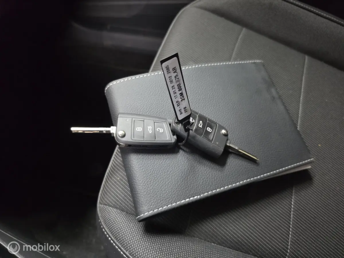 1.0 TSI R-Line| ACC | Lane A. | Carplay