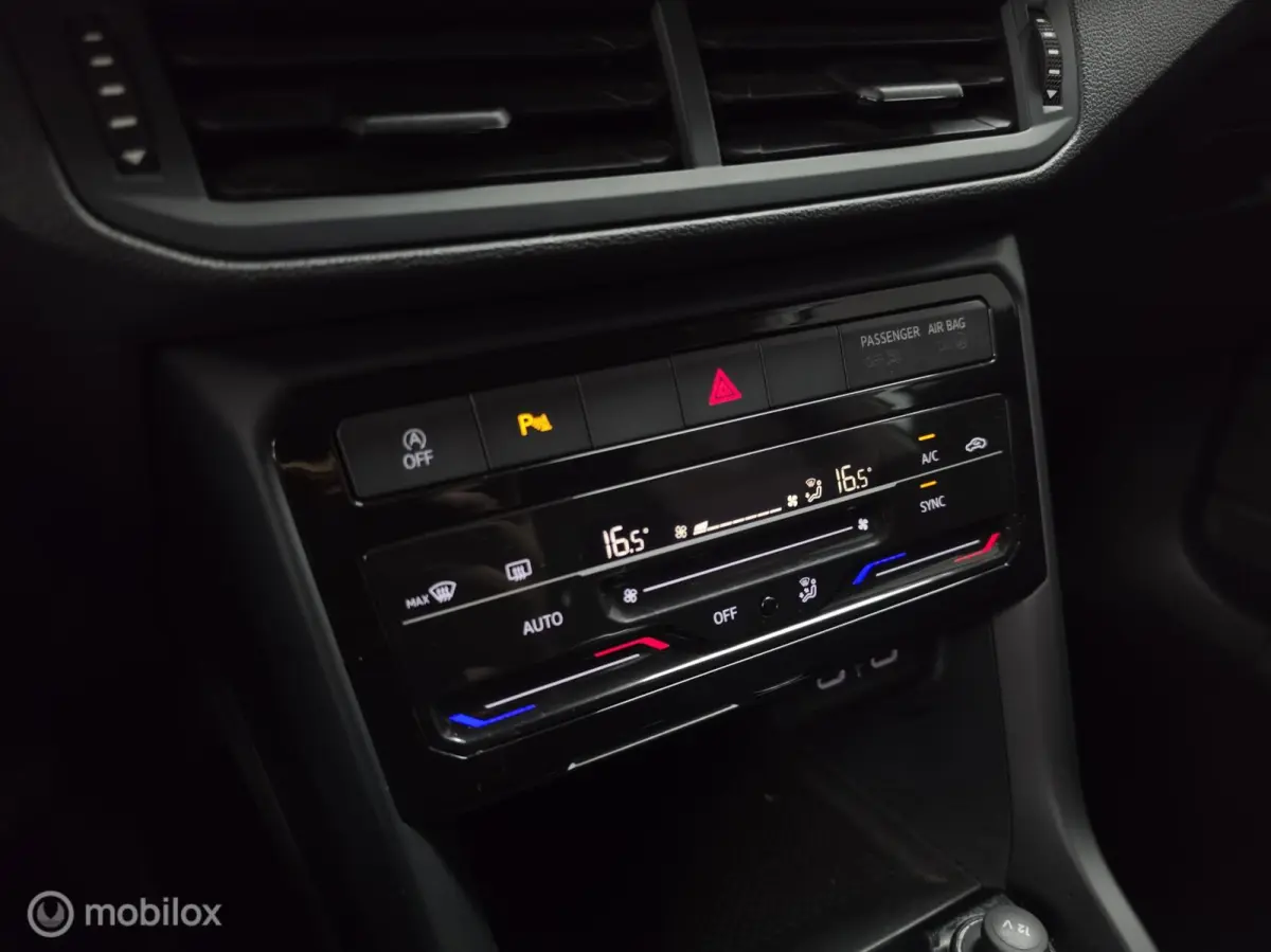 1.0 TSI R-Line| ACC | Lane A. | Carplay