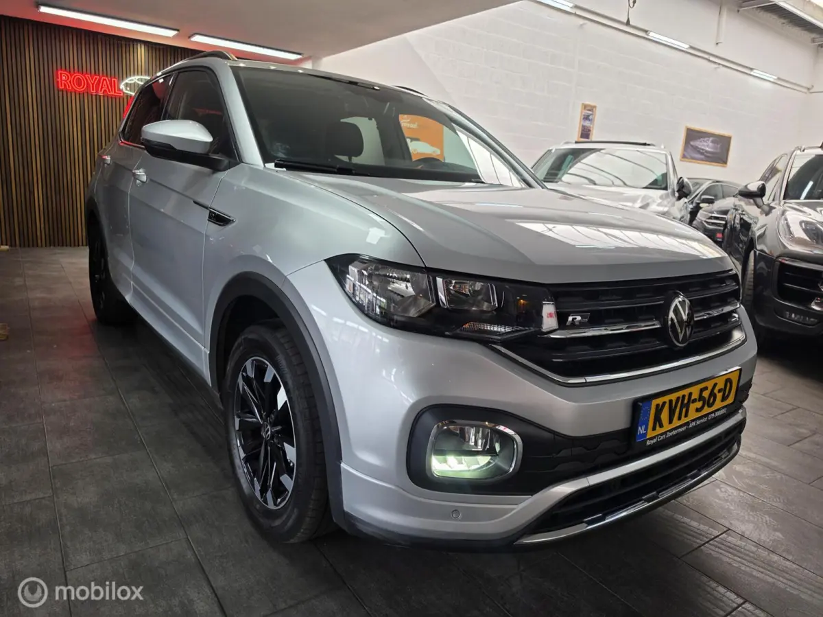 1.0 TSI R-Line| ACC | Lane A. | Carplay