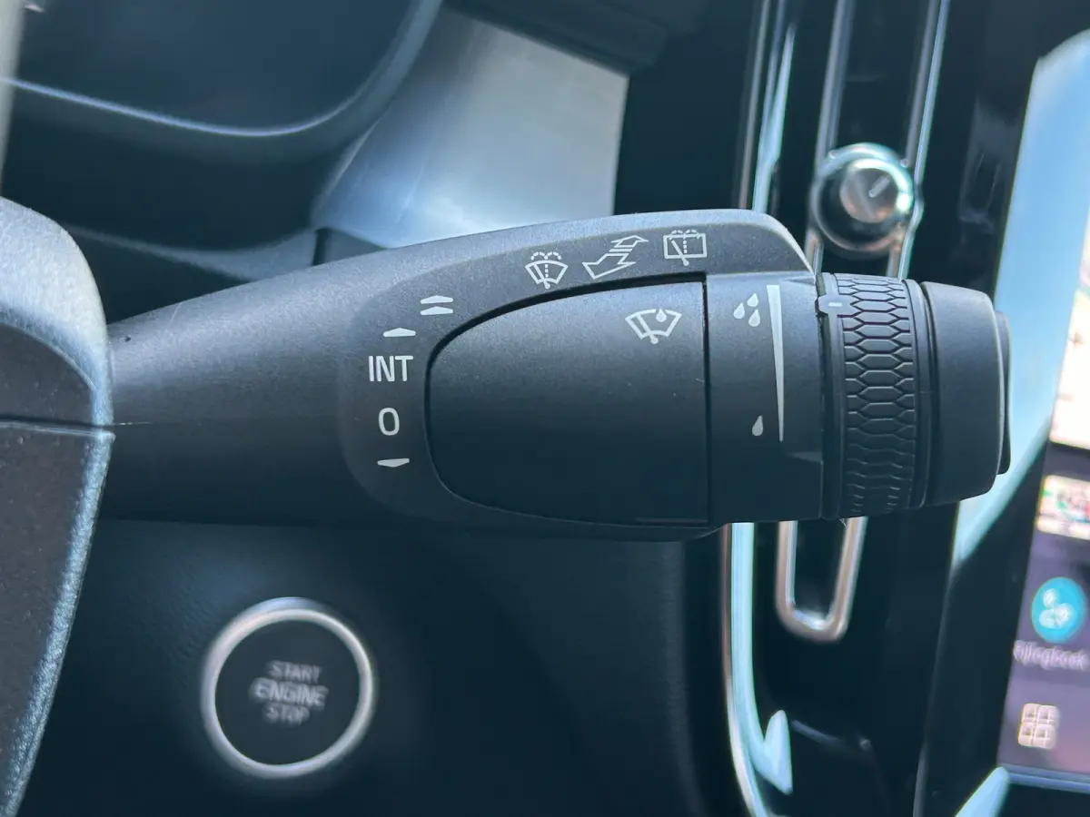 2.0 B4 Plus Dark | Harman/Kardon | Google | Trekhaak | Camera |