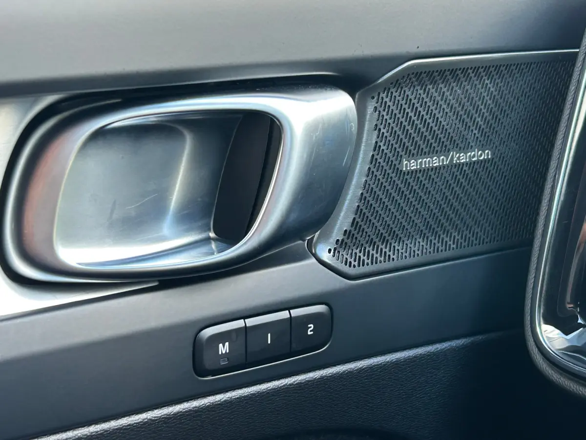 2.0 B4 Plus Dark | Harman/Kardon | Google | Trekhaak | Camera |