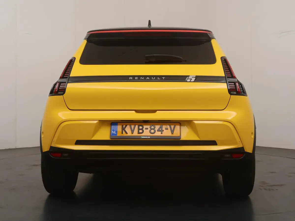 techno 150 pk comfort range | Private Lease vanaf €534! | pack advanced driving assist | pack winter | lichtmetalen wielen 18'' diamantées noir 'chrono' rouge |