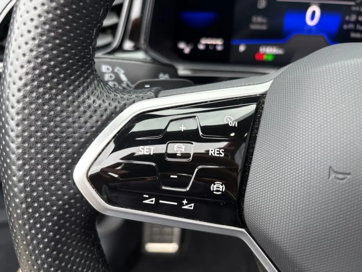 1.5 TSI DSG R-LINE BLACK OPTIK CARPLAY/ACC/STOELVERW/