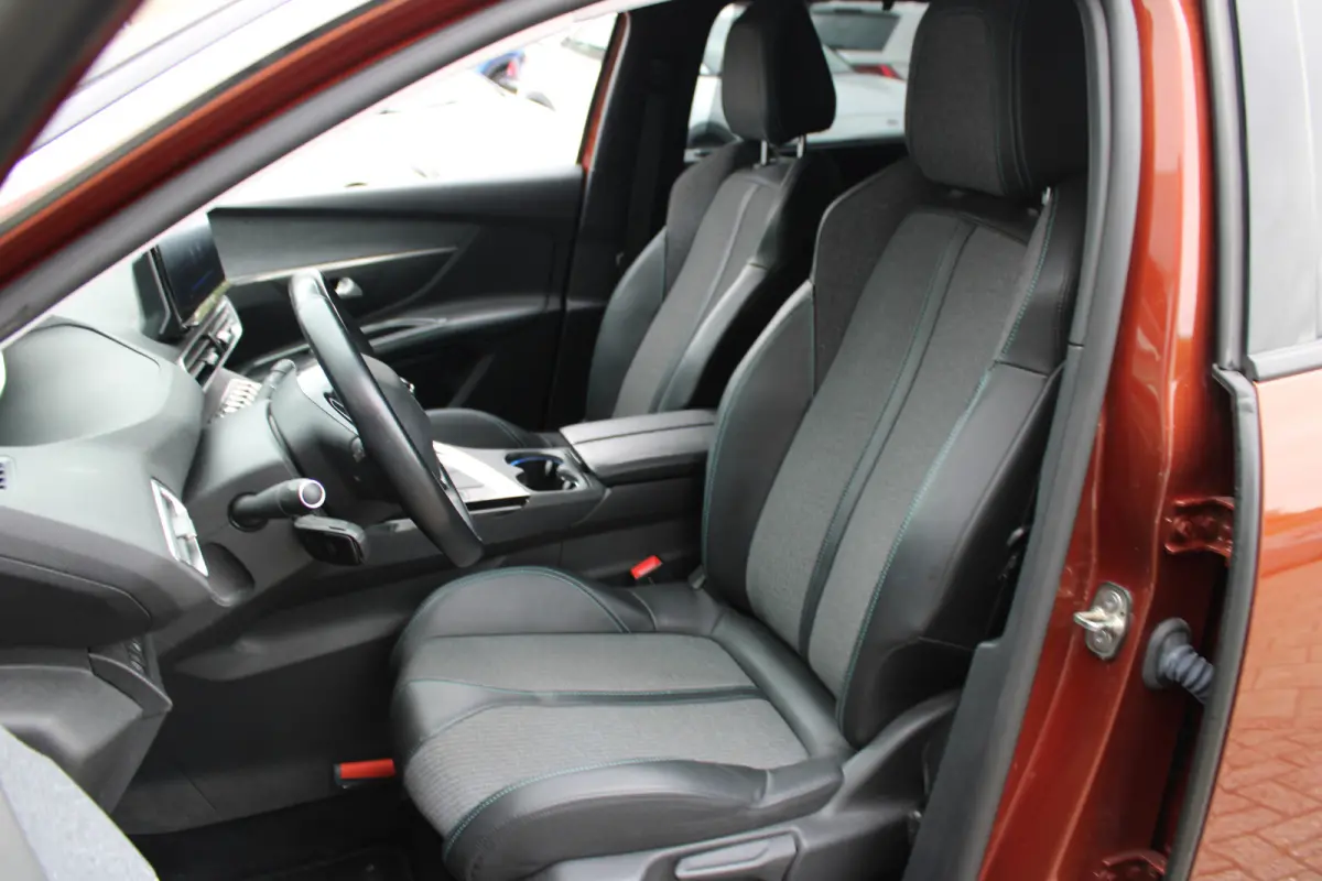 1.2 PureTech Blue Lease Allure