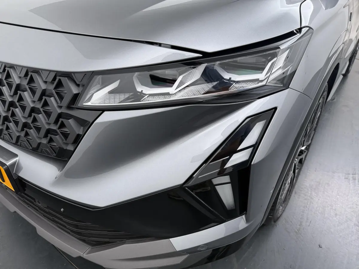 esprit Alpine full hybrid E-Tech 200 | pack light & sound | pack privilège |