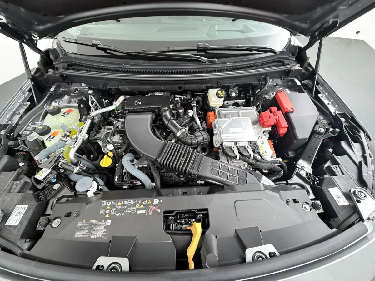 esprit Alpine full hybrid E-Tech 200 | pack light & sound | pack privilège |