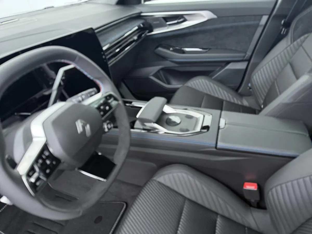 esprit Alpine full hybrid E-Tech 200 | pack light & sound | pack privilège |