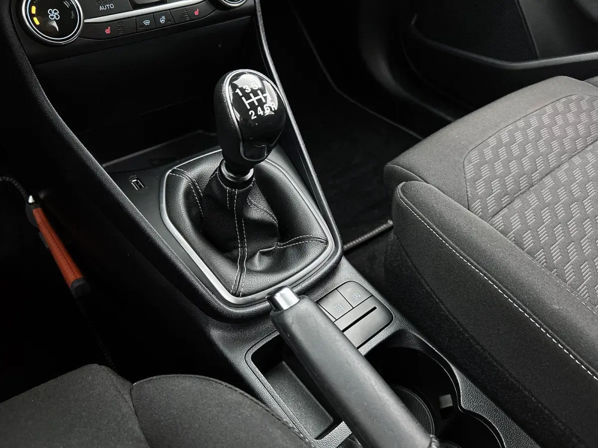 1.0 EcoBoost Hybrid Titanium Trekhaak Afneembaar | Stuur & Stoelverwarming | Cruise Control | Parkeersensoren