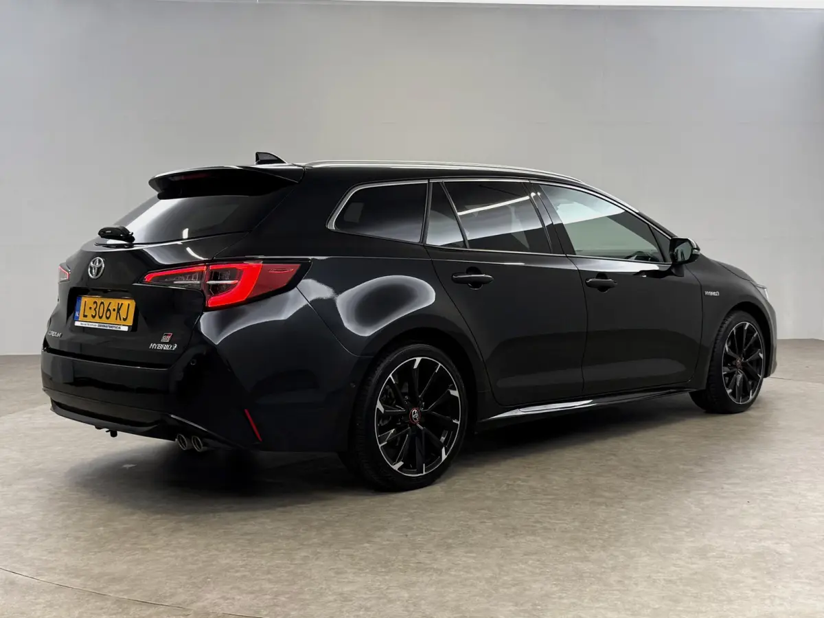 2.0 Hybrid GR-Sport Plus 184PK | Camera | HuD | JBL | Carplay | Cruise | Trekhaak