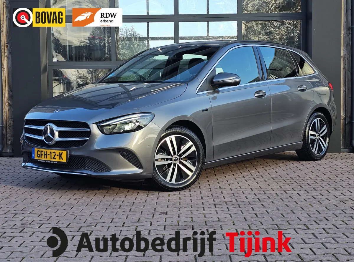 250 e Business Solution Luxury Limited PHEV | LED | Trekhaak | Stoelverwarming | Widescreen | Parkeerhulp | Camera | All-seasons |