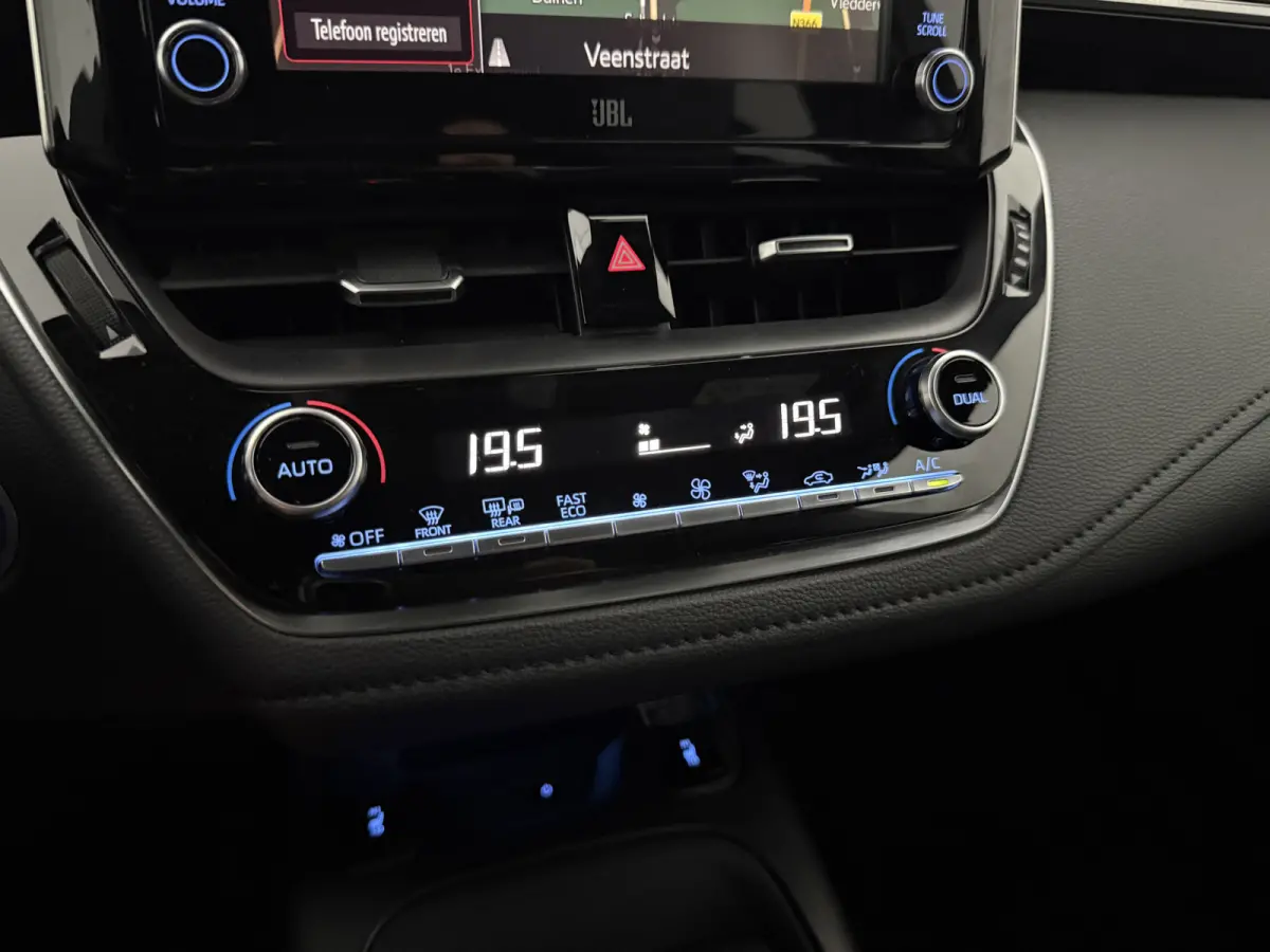 2.0 Hybrid GR-Sport Plus 184PK | Camera | HuD | JBL | Carplay | Cruise | Trekhaak