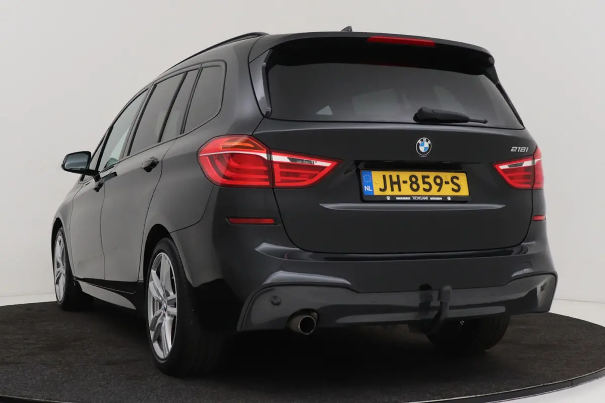 218i Centennial Executive 7p. | M-sport | Trekhaak | Org NL | Navigatie