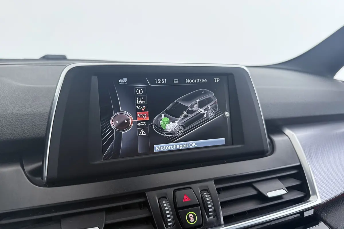 218i Centennial Executive 7p. | M-sport | Trekhaak | Org NL | Navigatie