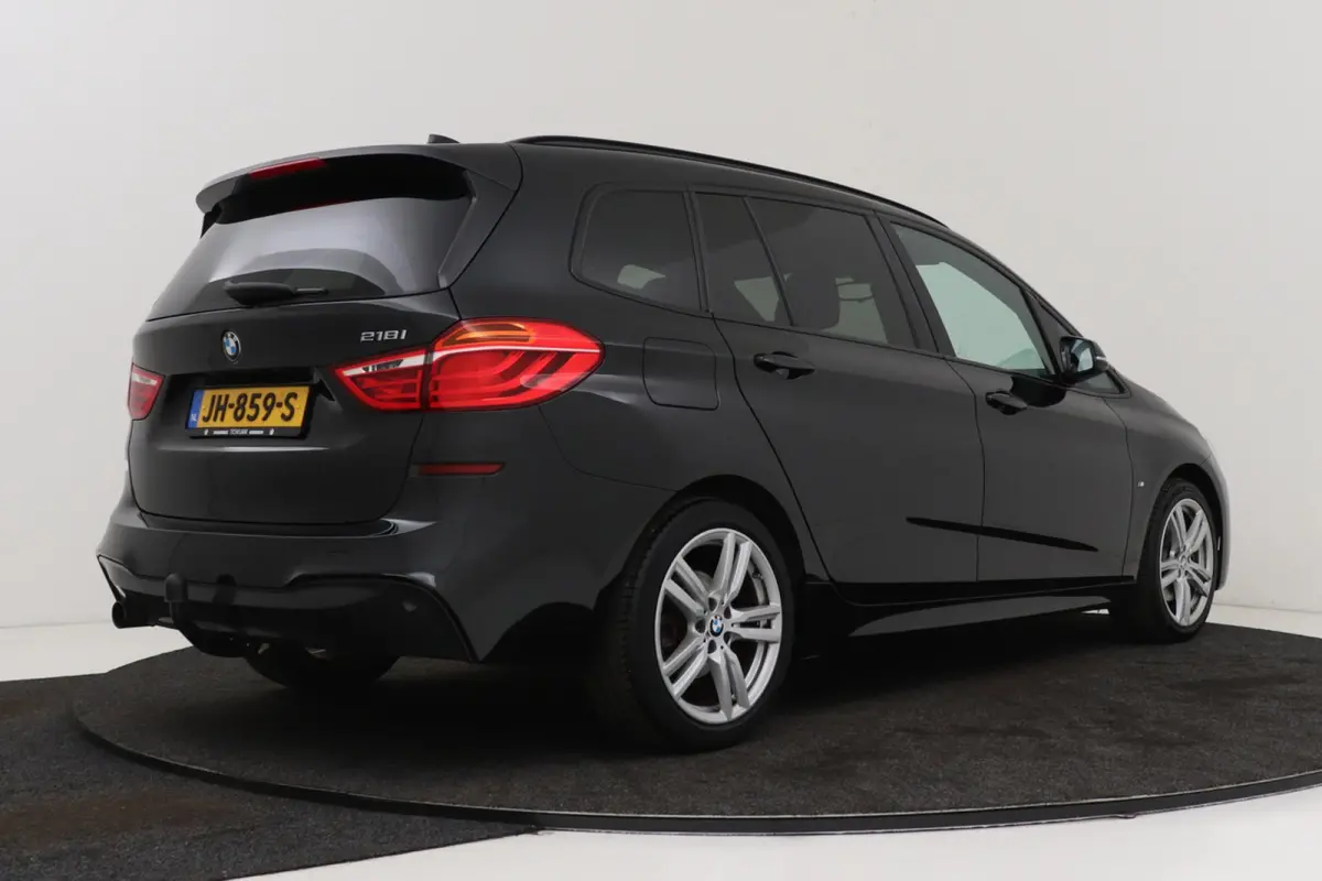 218i Centennial Executive 7p. | M-sport | Trekhaak | Org NL | Navigatie