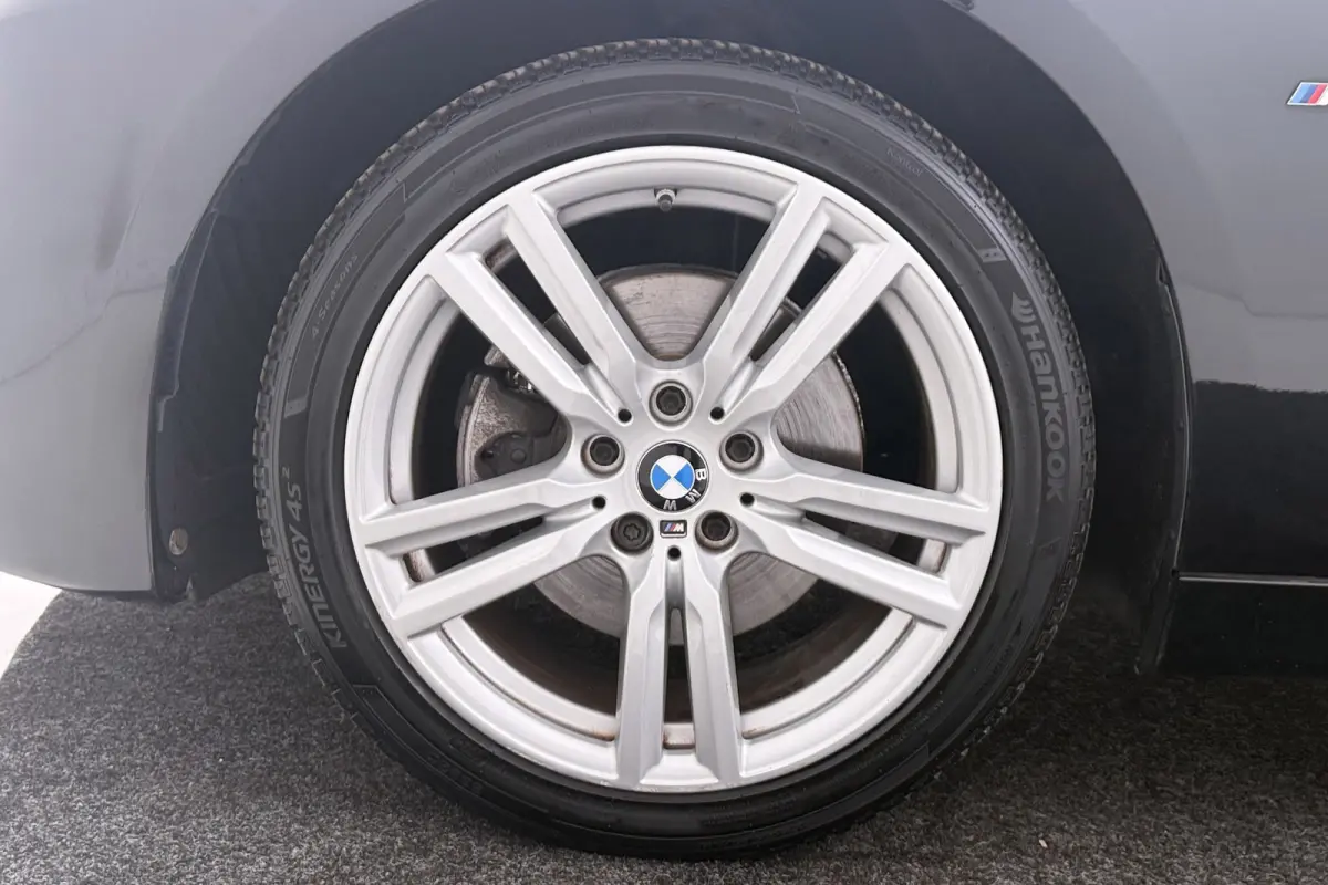 218i Centennial Executive 7p. | M-sport | Trekhaak | Org NL | Navigatie