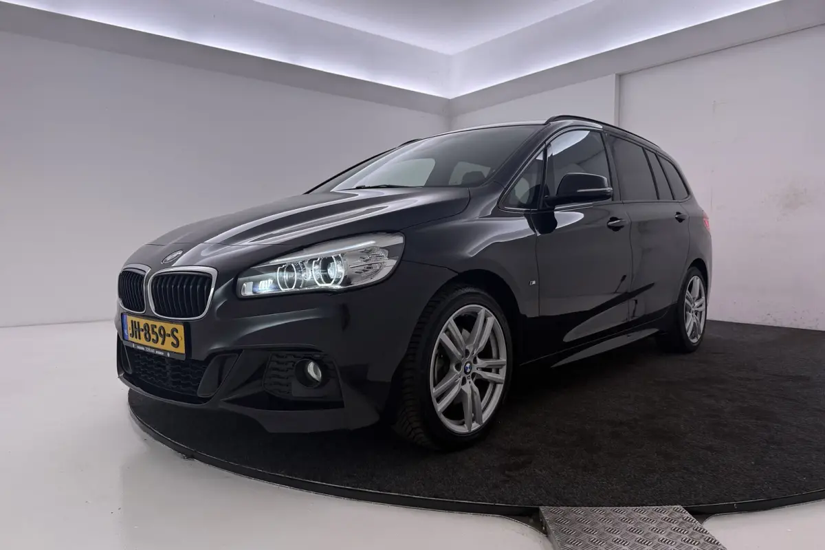 218i Centennial Executive 7p. | M-sport | Trekhaak | Org NL | Navigatie