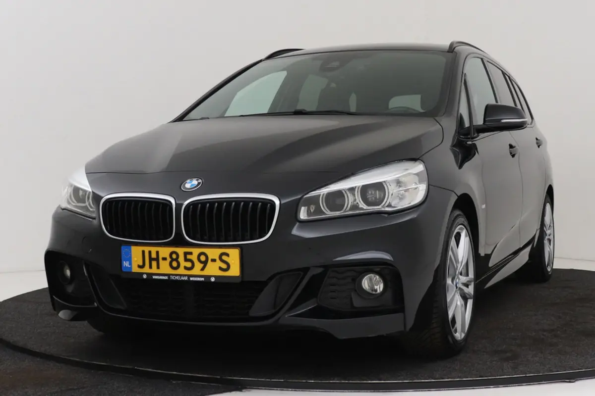 218i Centennial Executive 7p. | M-sport | Trekhaak | Org NL | Navigatie