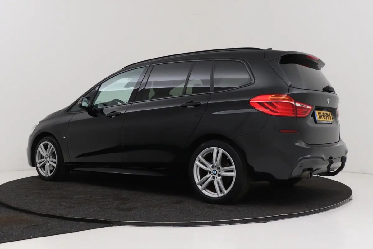 218i Centennial Executive 7p. | M-sport | Trekhaak | Org NL | Navigatie