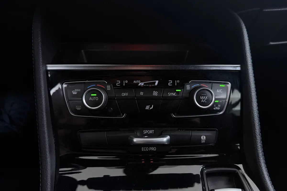 218i Centennial Executive 7p. | M-sport | Trekhaak | Org NL | Navigatie
