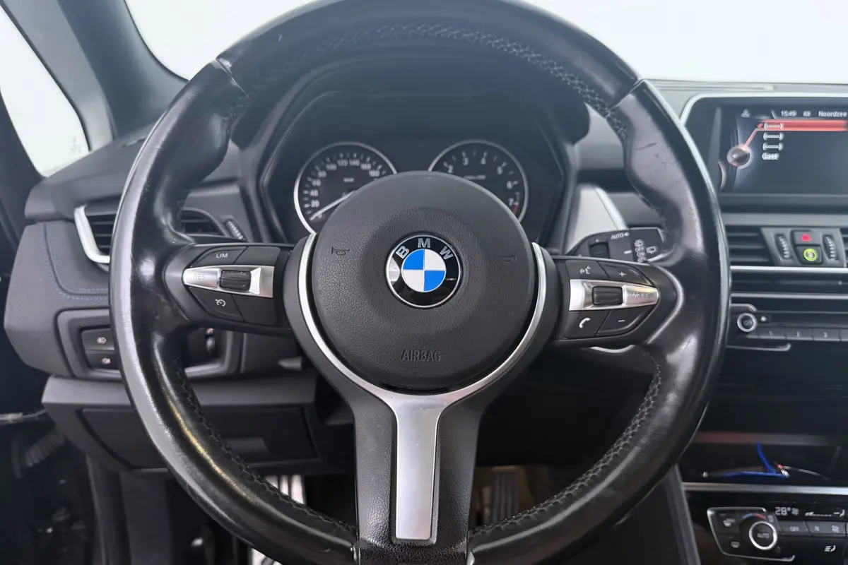 218i Centennial Executive 7p. | M-sport | Trekhaak | Org NL | Navigatie