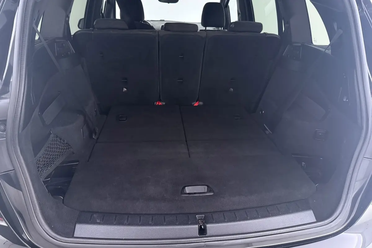 218i Centennial Executive 7p. | M-sport | Trekhaak | Org NL | Navigatie