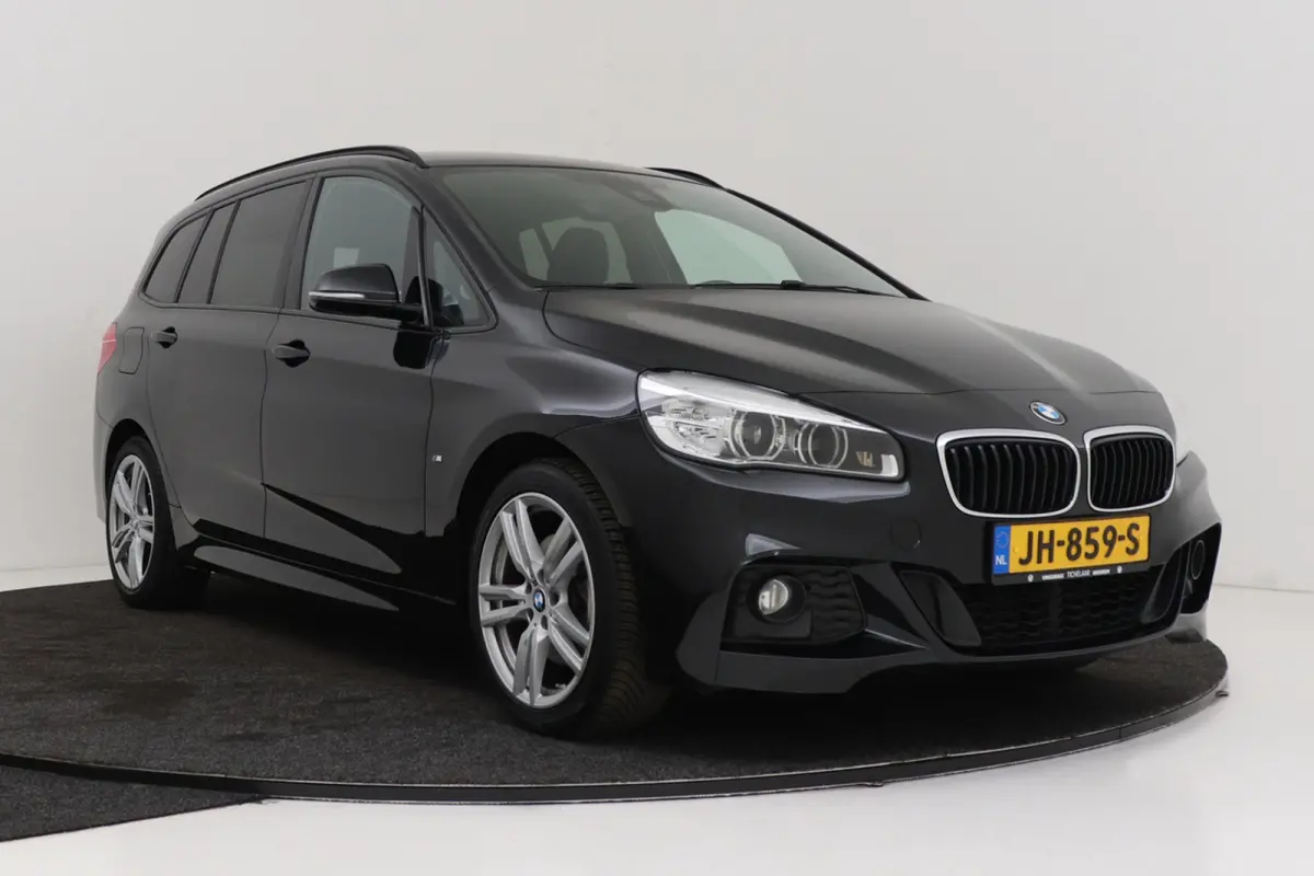 218i Centennial Executive 7p. | M-sport | Trekhaak | Org NL | Navigatie