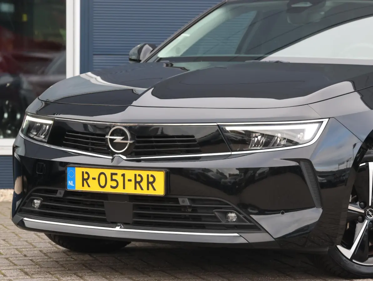 180pk Plug-In Hybrid Edition | 1ste eigenaar | Stuur/Stoelverwarming | Camera | LED lampen | Navigatie | AUTOMAAT