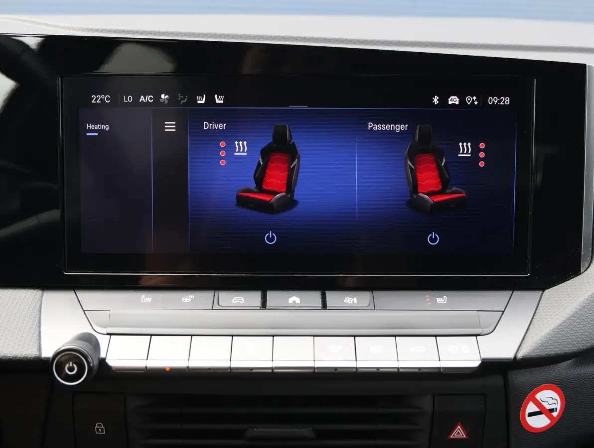 180pk Plug-In Hybrid Edition | 1ste eigenaar | Stuur/Stoelverwarming | Camera | LED lampen | Navigatie | AUTOMAAT
