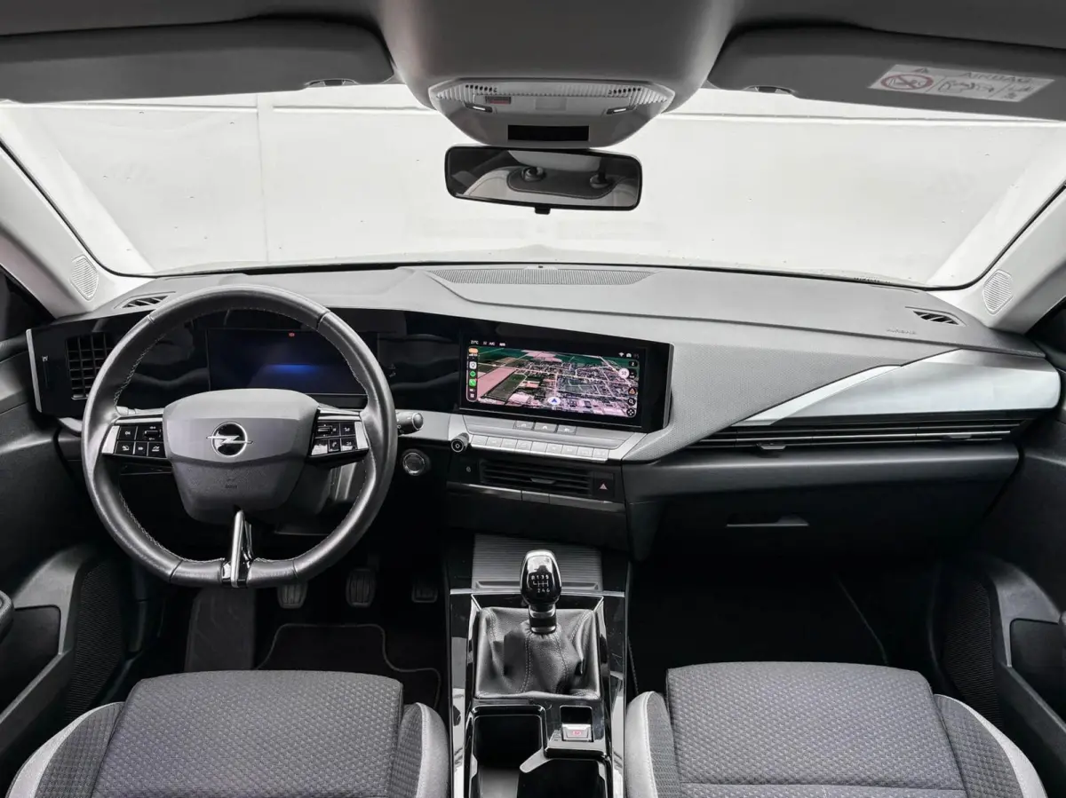 1.2 Turbo 110pk Level 2 | Carplay | Full LED | Privacy glass