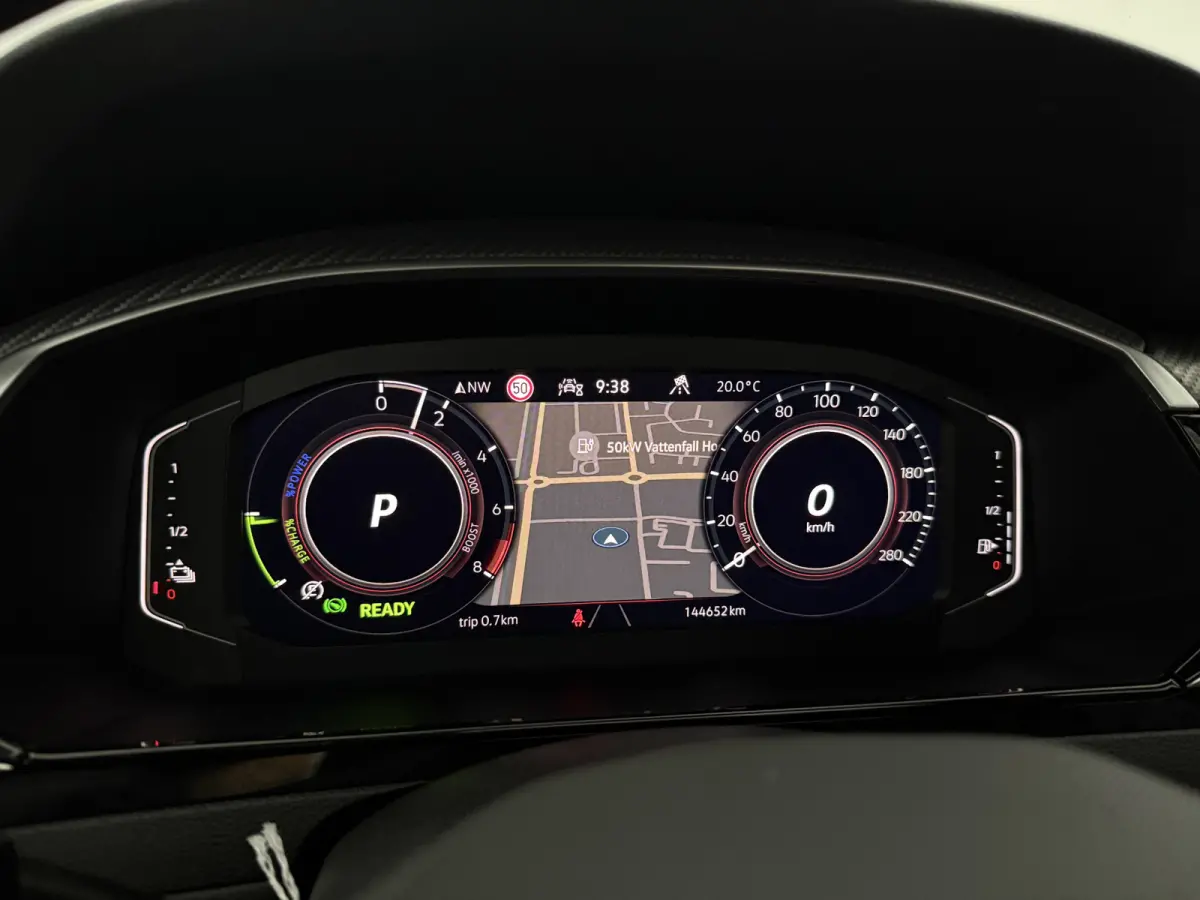 1.4 TSI eHybrid R-Line Business+ | Pano | 360° | Virtual | Sfeer | Carplay | Cruise | Trekhaak