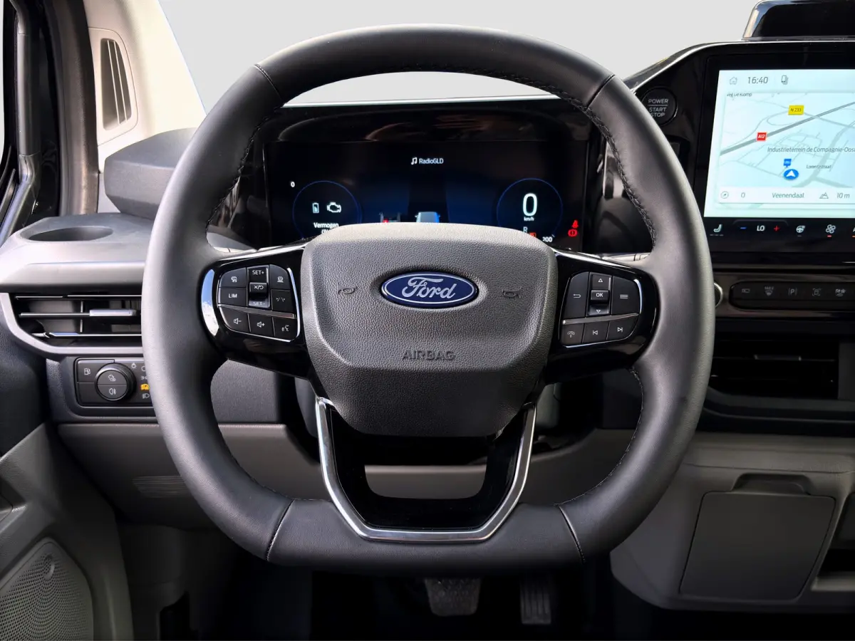 320 2.5 PHEV L2H1 Sport | Adap. Cruise Control | Winterpack | 360 Camera | Elektr. Trekhaak |