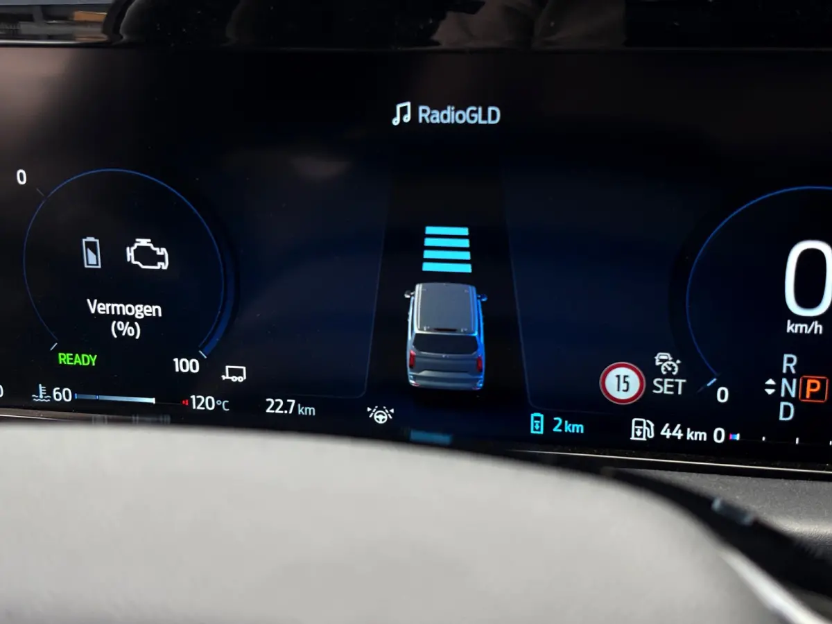 320 2.5 PHEV L2H1 Sport | Adap. Cruise Control | Winterpack | 360 Camera | Elektr. Trekhaak |