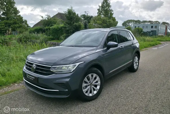 1.5 TSI Life / Navi / Virtual / El.Trekh.