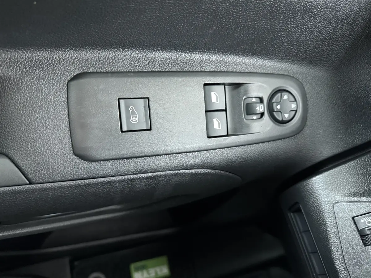 1.5 BlueHDi 100 S&S L1 | Achteruitrijcamera | Airco | Cruise control