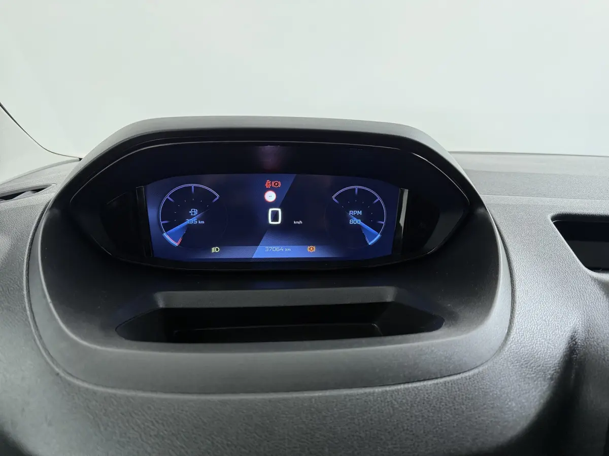 1.5 BlueHDi 100 S&S L1 | Achteruitrijcamera | Airco | Cruise control