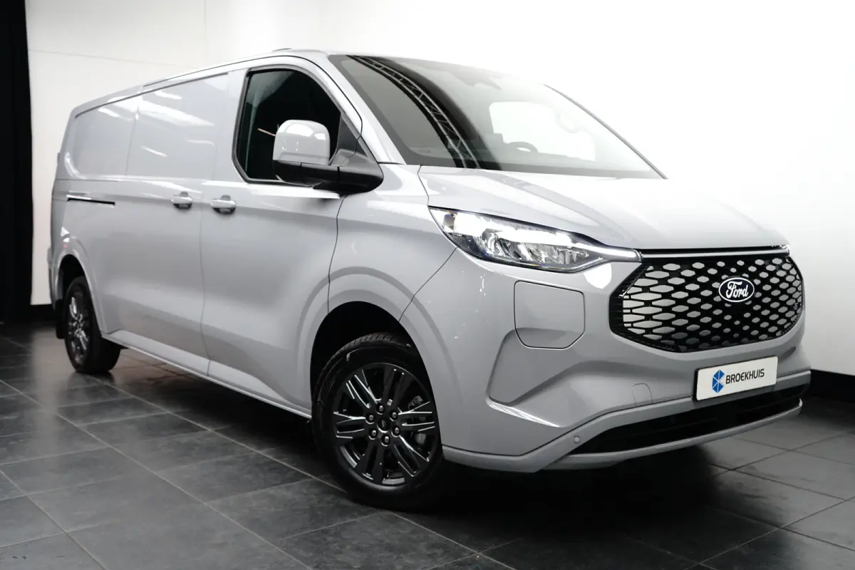 340 Limited L2 | 218 pk | 2300KG Trekgewicht | Cruise Control | Winterpack | Camera | CarPlay |