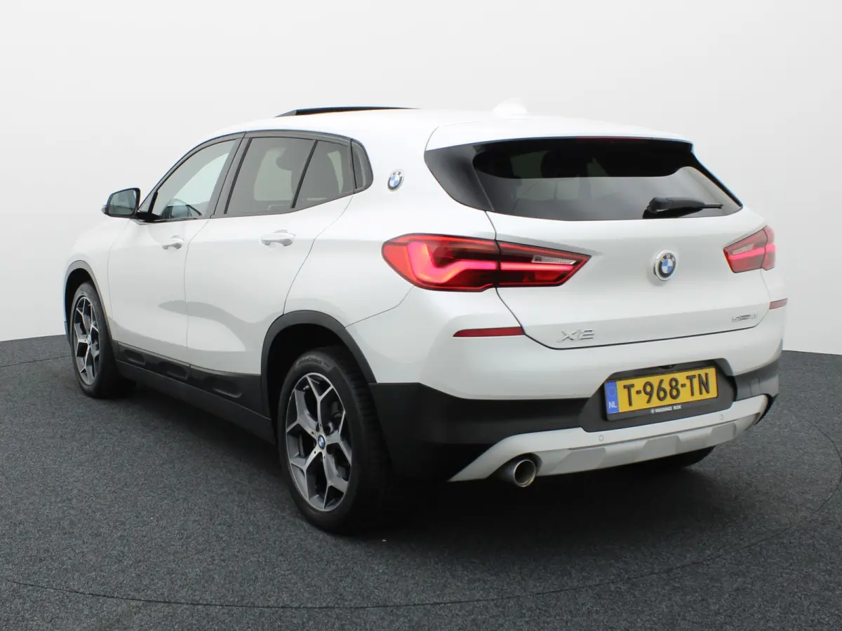 sDrive18i High Executive | Pano | Keyless | Memory Seat | Camera | Leder | Prijs Rijklaar!!