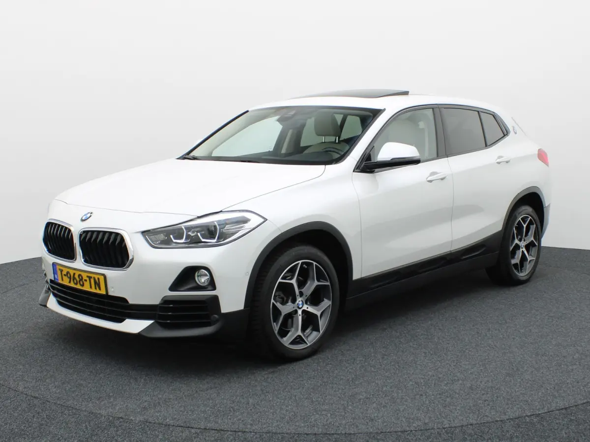 sDrive18i High Executive | Pano | Keyless | Memory Seat | Camera | Leder | Prijs Rijklaar!!