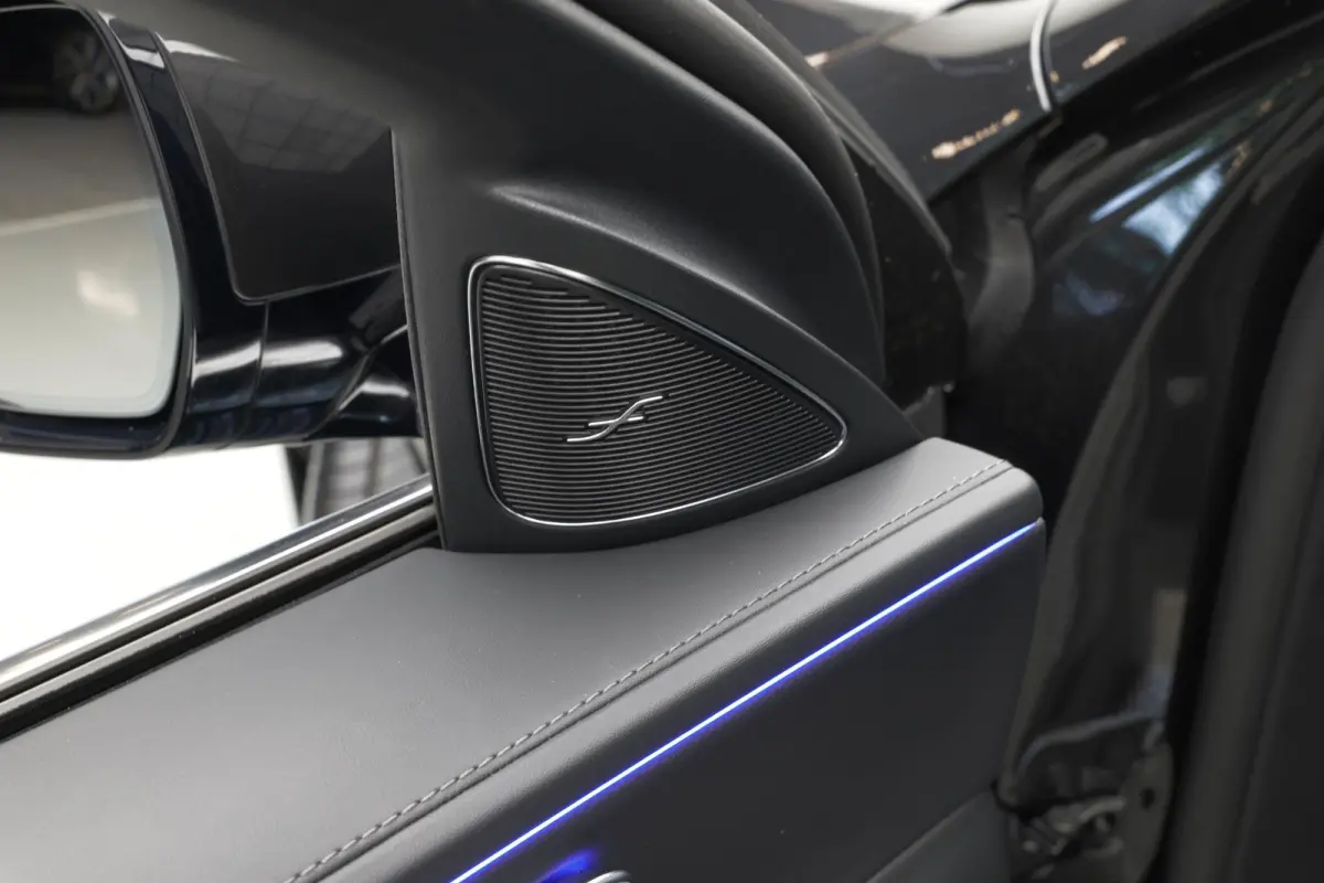 E300e 4MATIC Exclusive Line |Pano|Hyperscreen|Burmester|