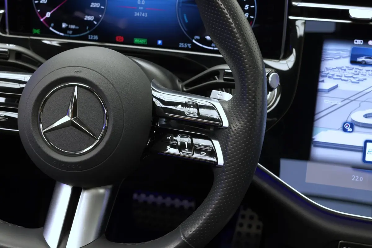E300e 4MATIC Exclusive Line |Pano|Hyperscreen|Burmester|