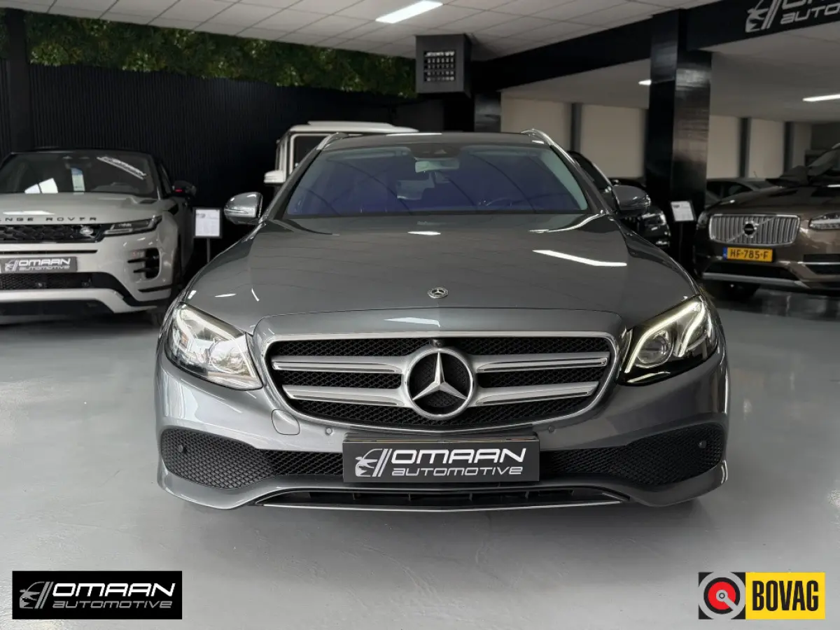 E200 AMG 360 CARPLAY BTW AUTO